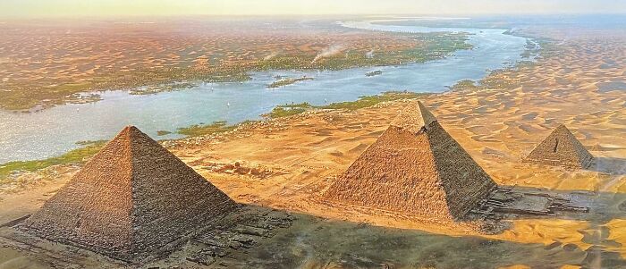 In The (Death On The Nile - 2022), The Nile River Irl Is No Where Close To The Pyramid As Shown Here. The Nile Is 9km East