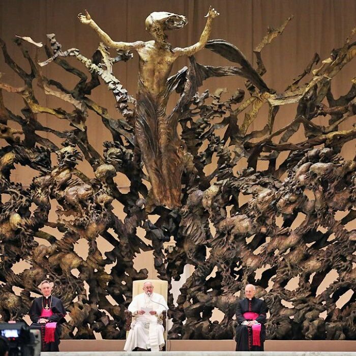 Dentro del Vaticano