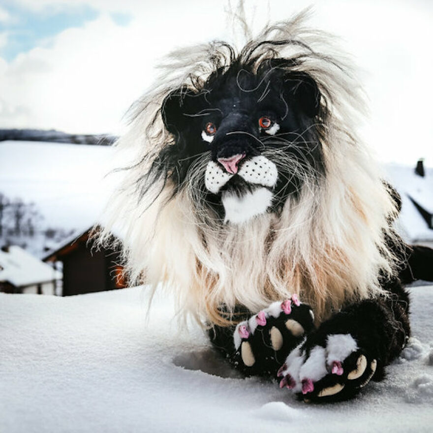 I’m Creating Pets And Animals By Hand, Only Using Needle, Thread And Faux Fur