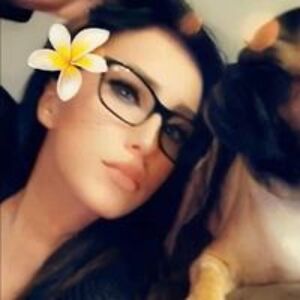 lizratcliff18 avatar