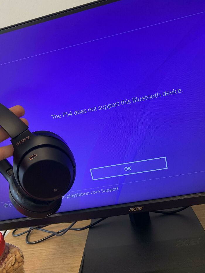 Sony's $330 Headphones Doesn’t Work With A Ps4