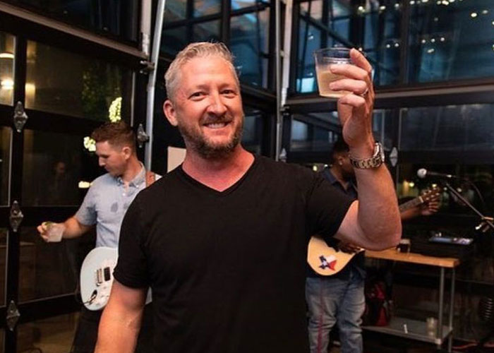 New Italian Restaurant In Texas Has A Strict ‘No Cellphones Allowed’ Policy, And It’s Divided The Internet New Italian Restaurant In Texas Has A Strict ‘No Cellphones Allowed’ Policy, And It’s Divided The Internet