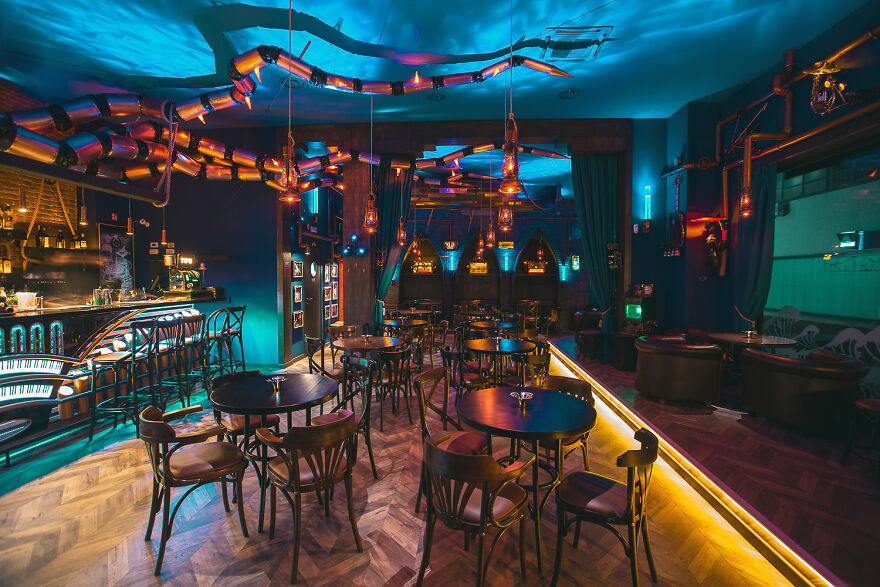 The Kraken Found A Sanctuary In This Underwater-Themed Bar "The Abyss Pub" Which Was Designed By Us The Kraken Found A Sanctuary In This Underwater-Themed Bar "The Abyss Pub" Which Was Designed By Us