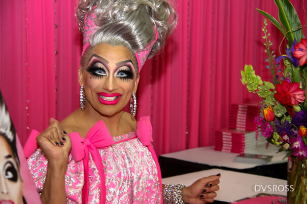 Bianca_del_Rio_at_Dragcon_2018_by_dvsross-62ed21d59ce5d.jpg