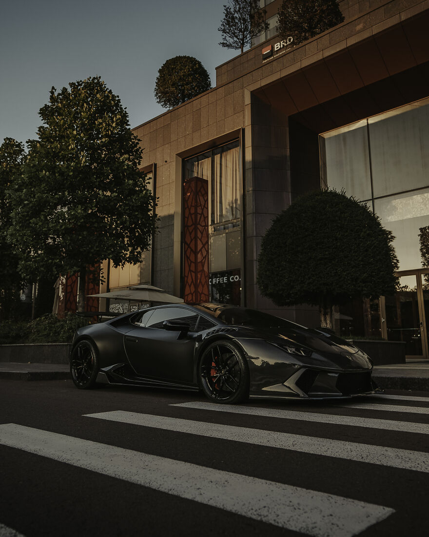 I Photographed An Amazing Black Huracan Vorsteiner Kit