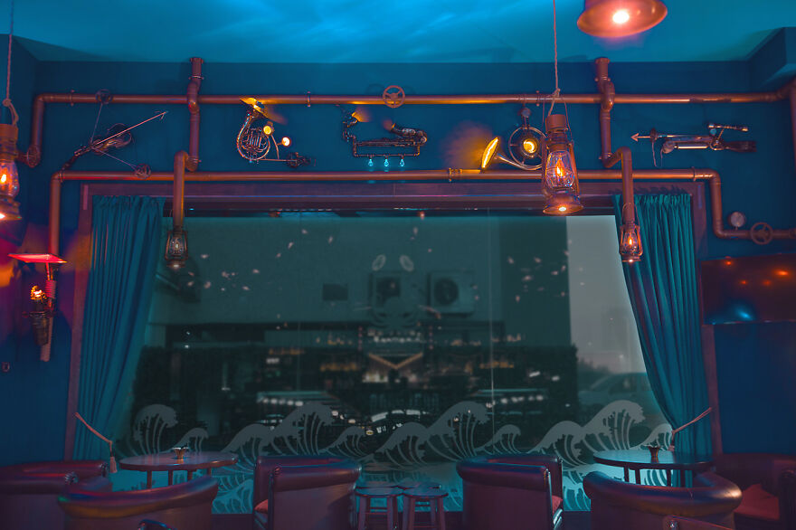 The Kraken Found A Sanctuary In This Underwater-Themed Bar "The Abyss Pub" Which Was Designed By Us The Kraken Found A Sanctuary In This Underwater-Themed Bar "The Abyss Pub" Which Was Designed By Us