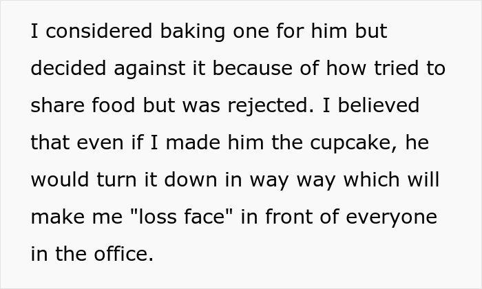 Woman Wonders If She Was Wrong To Bake Cupcakes For Her Office, Excluding A Certain Co-Worker Woman Wonders If She Was Wrong To Bake Cupcakes For Her Office, Excluding A Certain Co-Worker