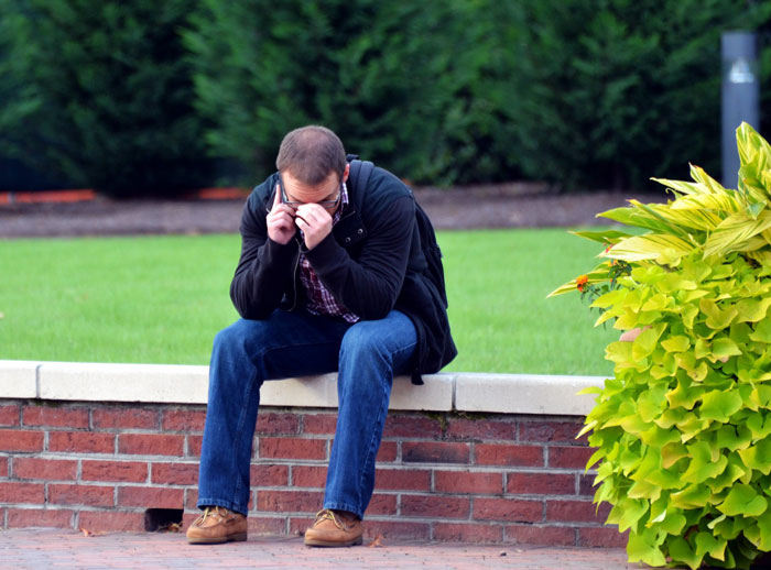 Relative Upset Their Niece Planned A Destination Wedding On A Sunday Night, Tells Her Off, And The Internet's Having None Of It Relative Upset Their Niece Planned A Destination Wedding On A Sunday Night, Tells Her Off, And The Internet's Having None Of It