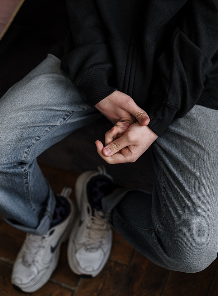 Someone Asks Cashiers To Share What Items Make Them Silently Judge People Who Buy Them, 50 Respond