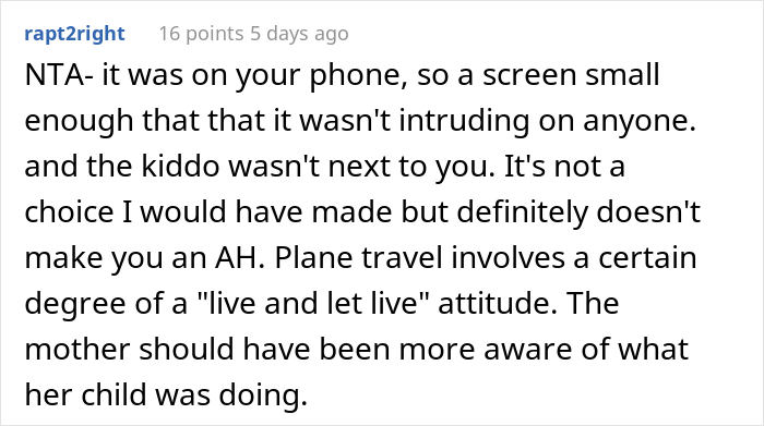 Kid Secretly Watches Deadpool On Another Passenger's Screen, Gets Scared And Starts Crying, Mom Loses It Kid Secretly Watches Deadpool On Another Passenger's Screen, Gets Scared And Starts Crying, Mom Loses It