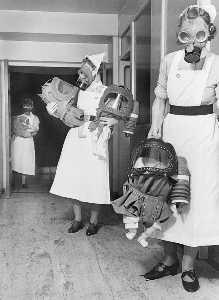 Máscaras de gas de la Segunda Guerra Mundial para bebés