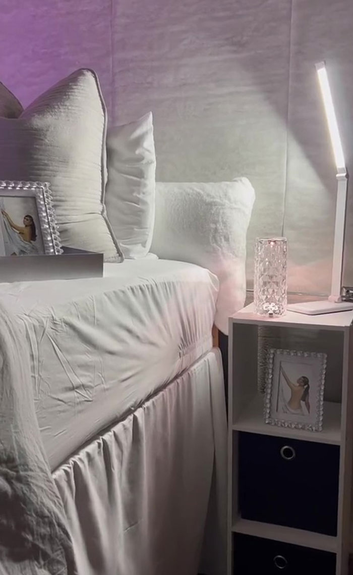 This Woman Gave Her Sister’s Dorm Room A Makeover, And People Are Awestruck