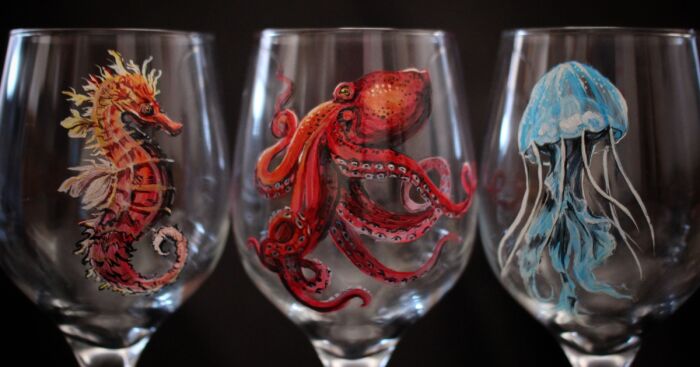 “Weird Wine” My Realistic Octopus Glass Paintings (17 Pics)
