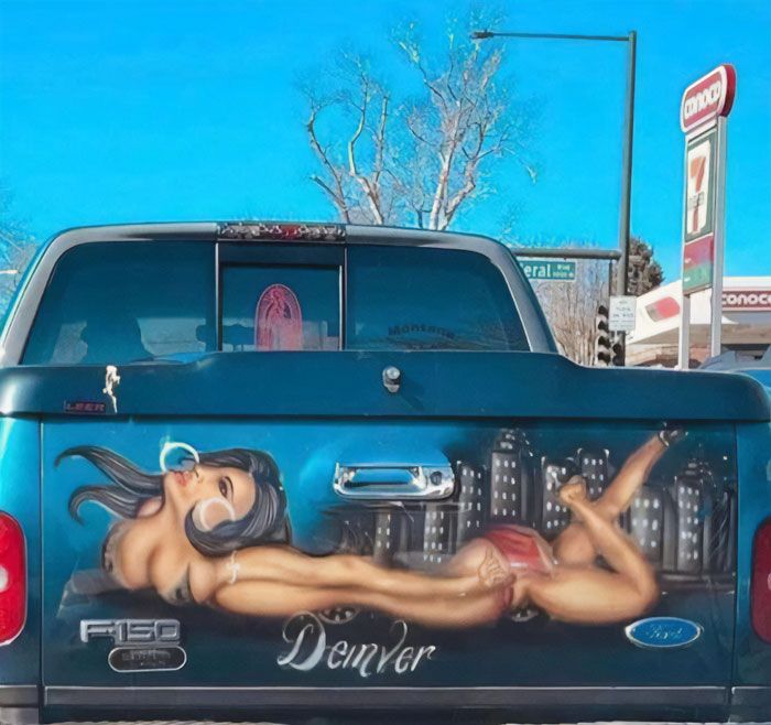 To Draw A Girl On A Car