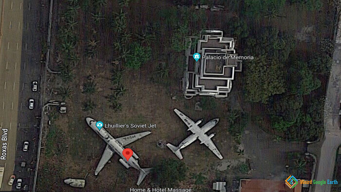 "Your Very Own Backyard Plane". Location; Roxas Blvd, Philippines