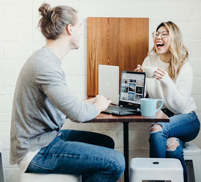 30 Giveaways That Someone Is American, As Described By Non-Americans