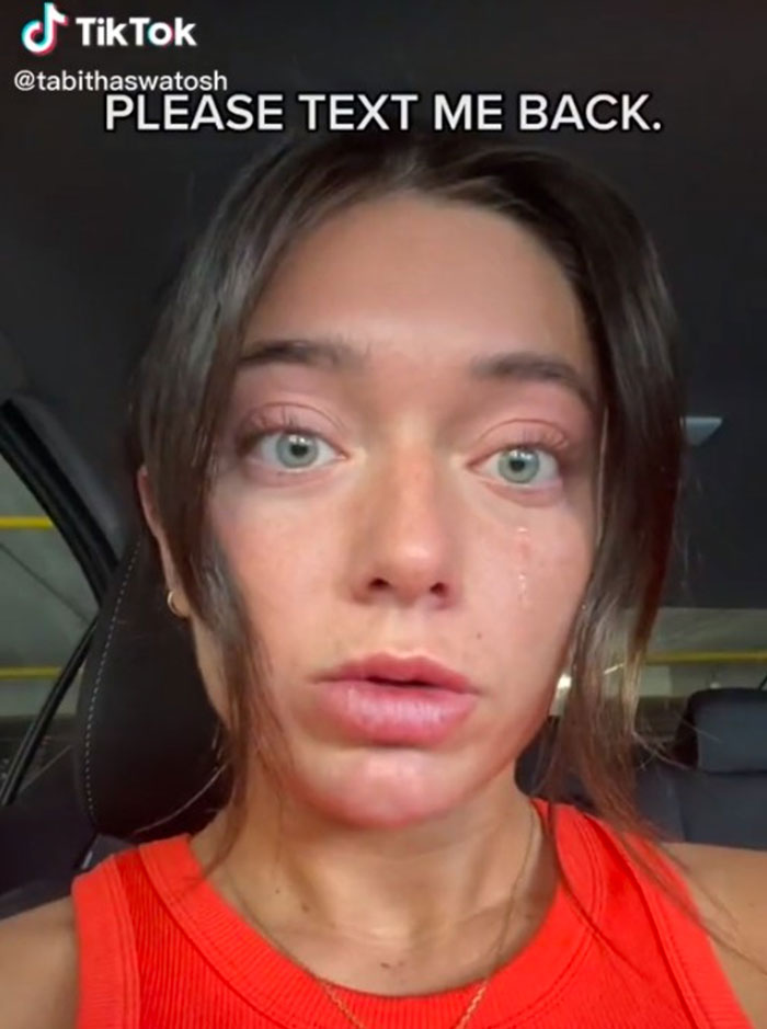 Woman Left In Tears After She Lost Her Wallet And Some Stranger Said He Would Only Return It After She Went On A Date With Him Woman Left In Tears After She Lost Her Wallet And Some Stranger Said He Would Only Return It After She Went On A Date With Him