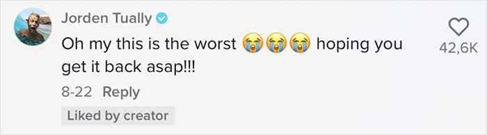 Woman Left In Tears After She Lost Her Wallet And Some Stranger Said He Would Only Return It After She Went On A Date With Him Woman Left In Tears After She Lost Her Wallet And Some Stranger Said He Would Only Return It After She Went On A Date With Him