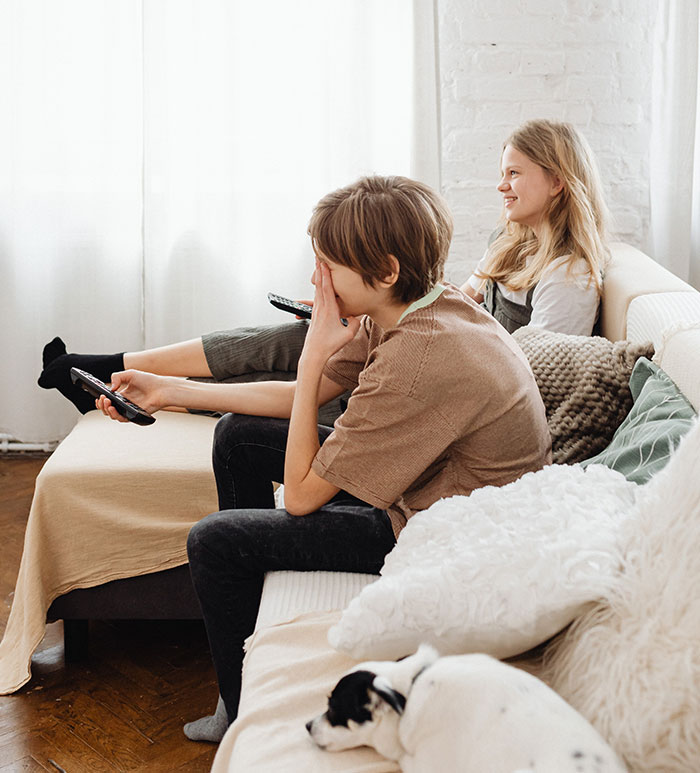 50 People Share The Most Extreme Cases Of Helicopter Parenting That They've Witnessed