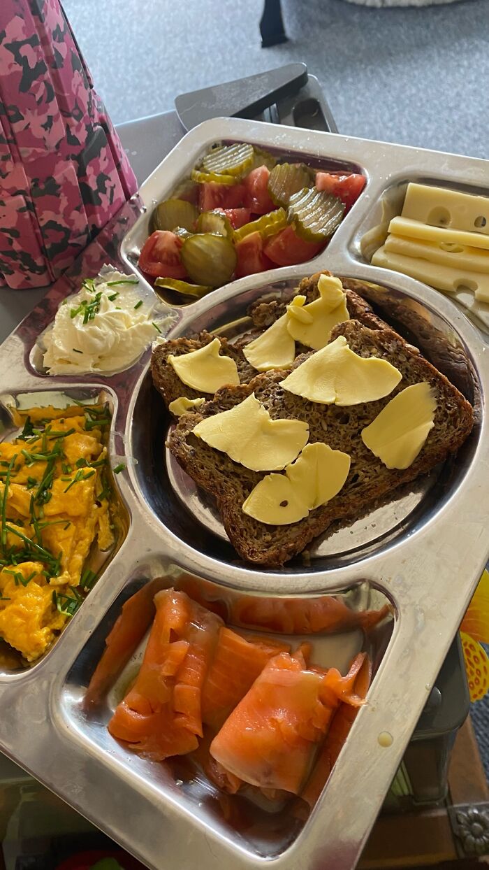 New Zealand: Keto Bread W Butter, Emmental Cheese, Nz Smoked Salmon, Feta Whip, Scrambled Eggs