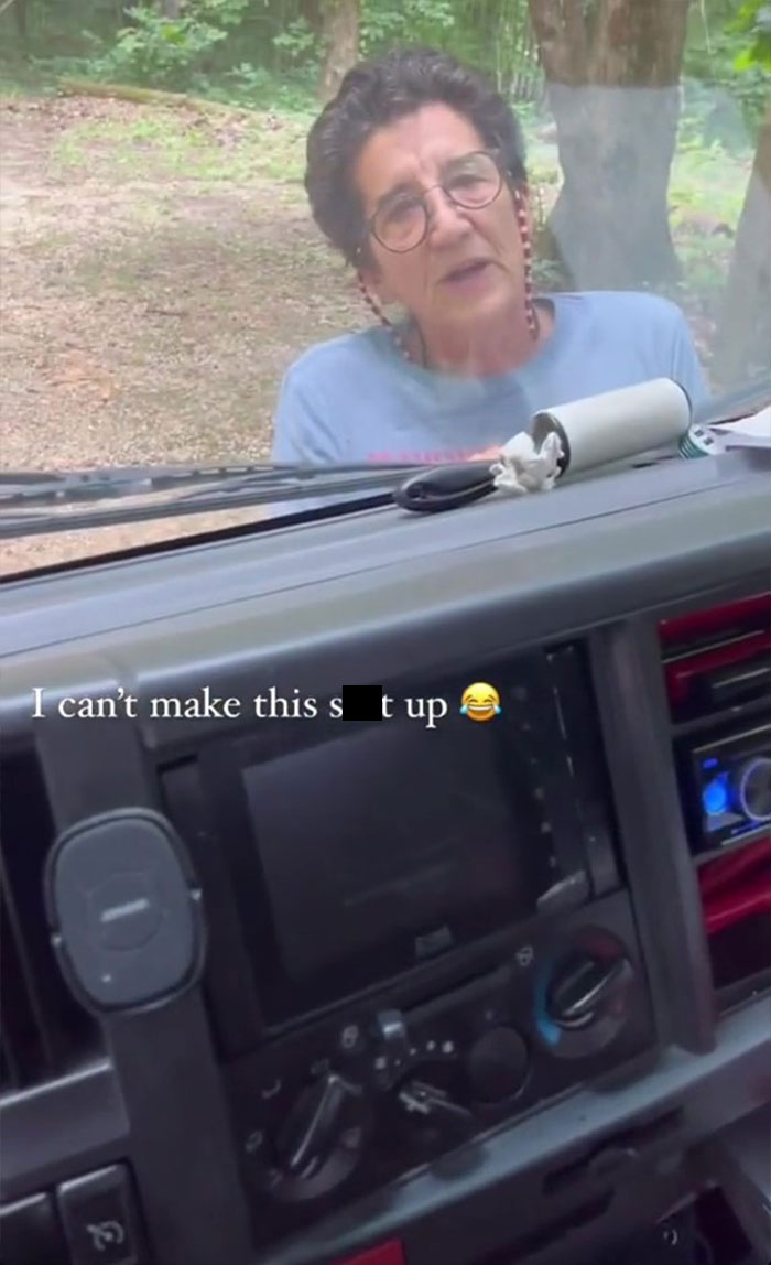 Man Captures A Karen Lying Under His Truck To Make Him Carry The Fridge He Delivered Inside On Video And Goes Viral Online Man Captures A Karen Lying Under His Truck To Make Him Carry The Fridge He Delivered Inside On Video And Goes Viral Online