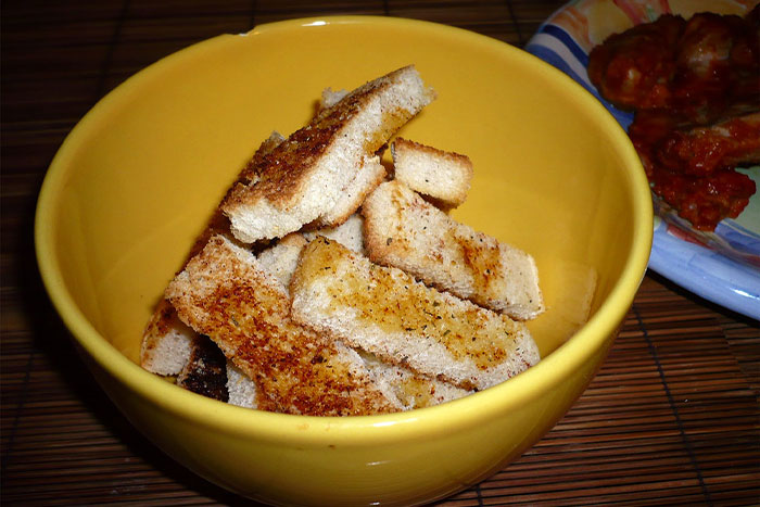 Man Praised For Kicking Sister Out After She Repeatedly Violated “No Gluten” Rule And Harmed His Child