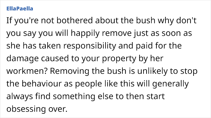 "This Is Likely To Look Ridiculous": Petty Woman Complains About Neighbor’s Bush, Demands They Rip It Out Or She Will Put A Fence Around Her Front Drive