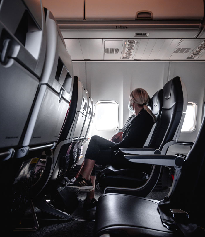 Teen Says Parents Shouldn't Have Bought Nanny A First-Class Ticket, Regrets It After They Put Him In Economy For Being So Elitist Teen Says Parents Shouldn't Have Bought Nanny A First-Class Ticket, Regrets It After They Put Him In Economy For Being So Elitist