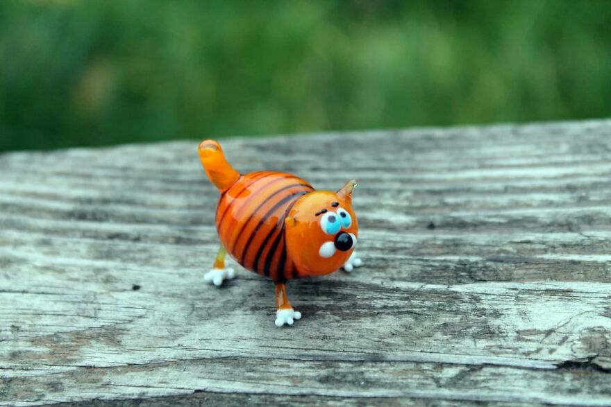 I Own The Glass Symphony Workshop, Make Custom Glass Cats In All Colours, Here Are Some Of Them