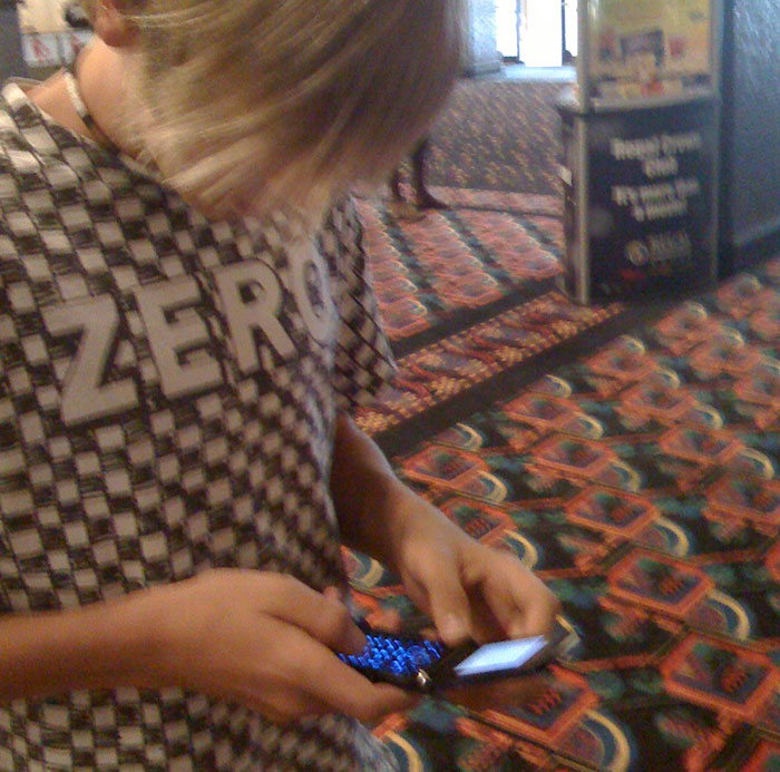 Mom Shares Her Method Of Taking Her Kid Out Of An Uncomfortable Situation As Discreetly As Possible, And Many Find It Helpful Mom Shares Her Method Of Taking Her Kid Out Of An Uncomfortable Situation As Discreetly As Possible, And Many Find It Helpful