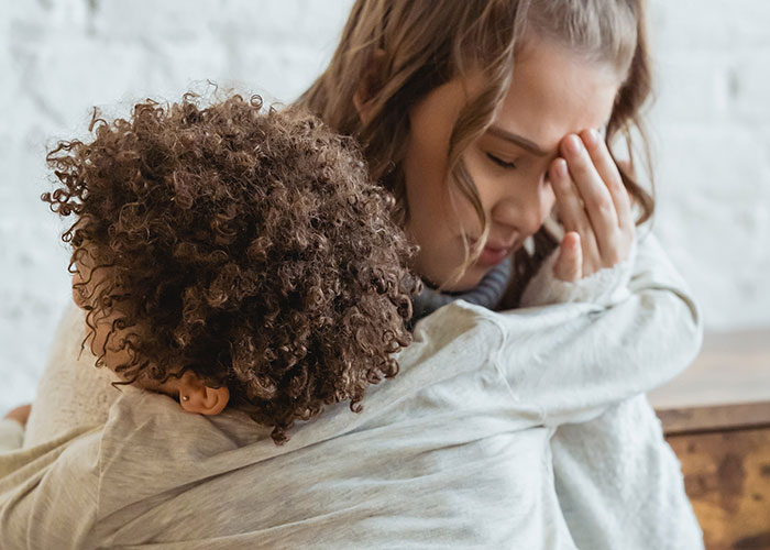 30 Ways To Tell Someone Is A Bad Parent, Shared By This Online Thread