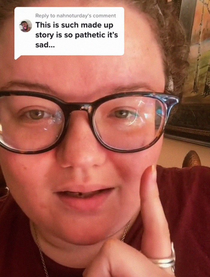 Plus-Size Woman Left In Shock After Waiter Fat-Shames Her So Outrageously, Other People Can't Even Believe It Plus-Size Woman Left In Shock After Waiter Fat-Shames Her So Outrageously, Other People Can't Even Believe It