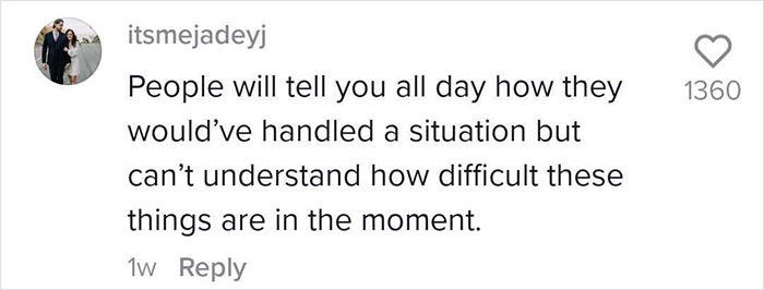 Plus-Size Woman Left In Shock After Waiter Fat-Shames Her So Outrageously, Other People Can't Even Believe It Plus-Size Woman Left In Shock After Waiter Fat-Shames Her So Outrageously, Other People Can't Even Believe It