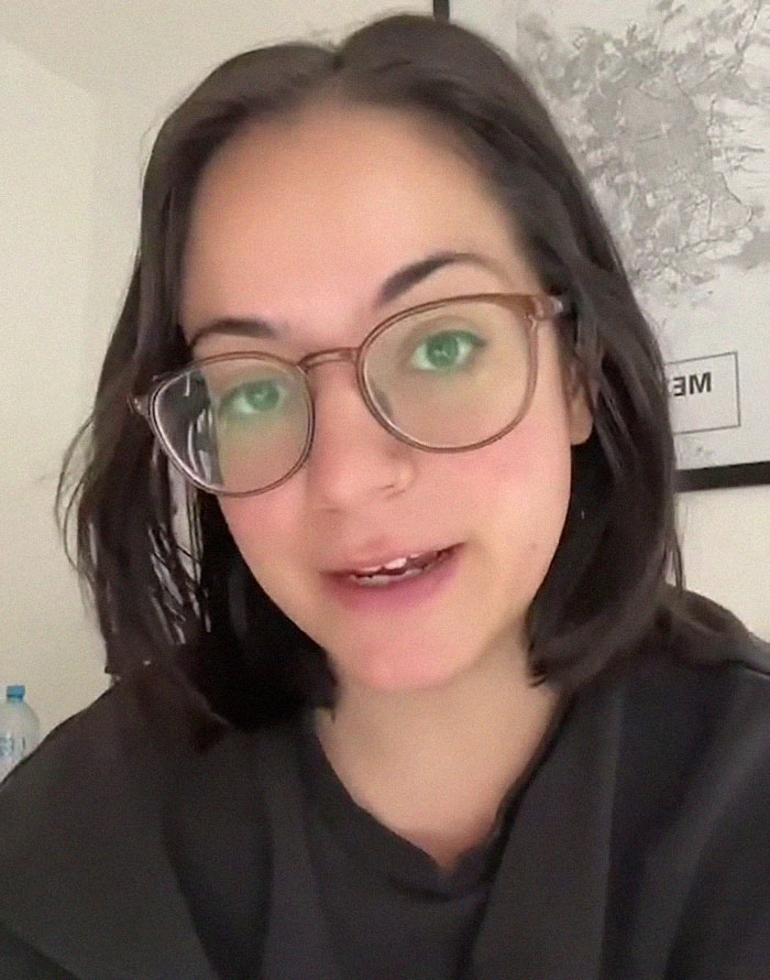 Company Threatens To Fire Employee If She Continues To Ignore Team Gatherings After Work, Sparks Debate On Work Culture Company Threatens To Fire Employee If She Continues To Ignore Team Gatherings After Work, Sparks Debate On Work Culture