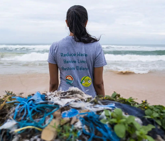Jason Momoa Shaves Off His Iconic Long Hair In Protest Against Single-Use Plastics Jason Momoa Shaves Off His Iconic Long Hair In Protest Against Single-Use Plastics