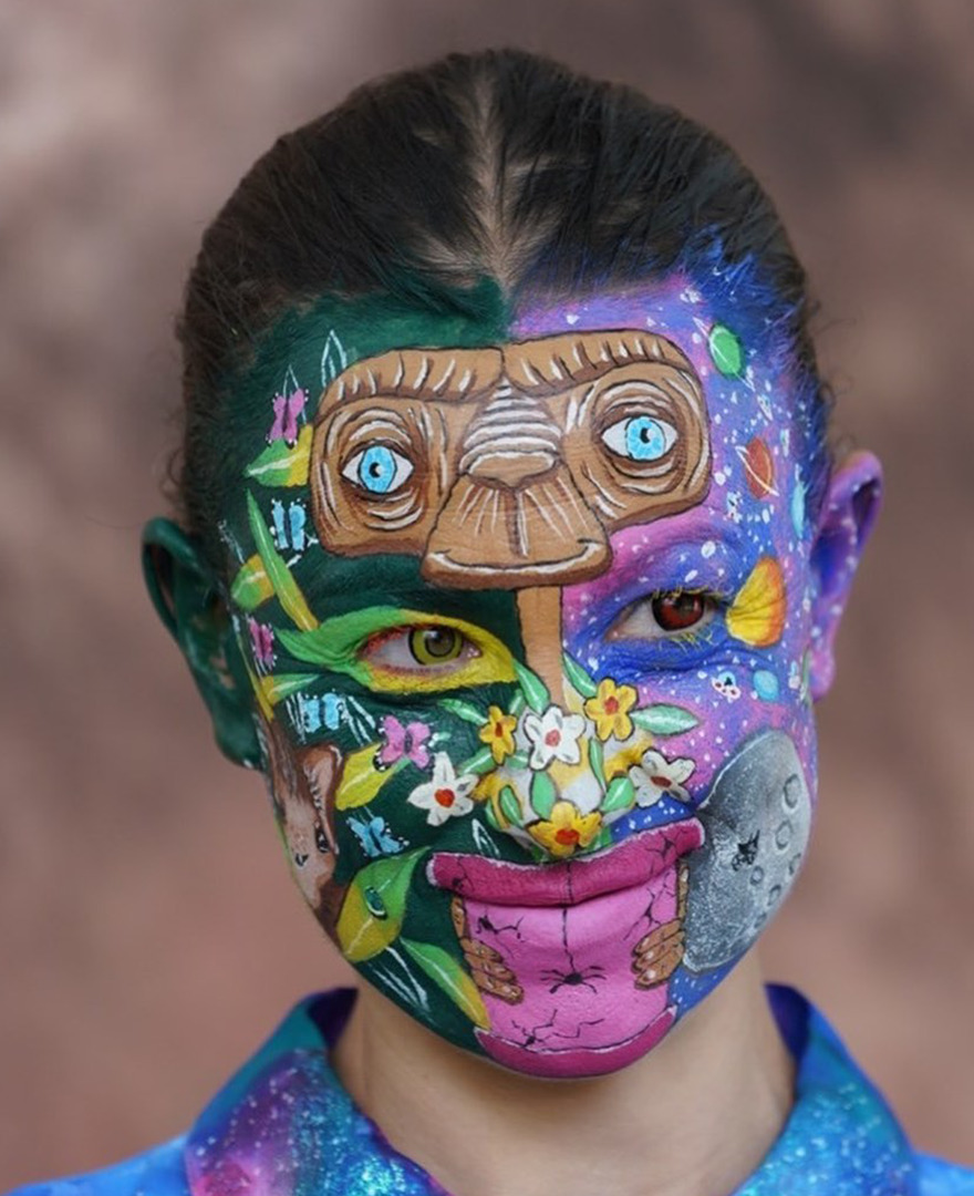 I Don't Let My Wheelchair Define Me And Find Happiness By Painting On My Body