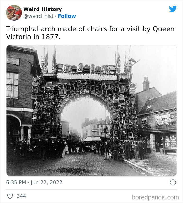 Weird History Tweets