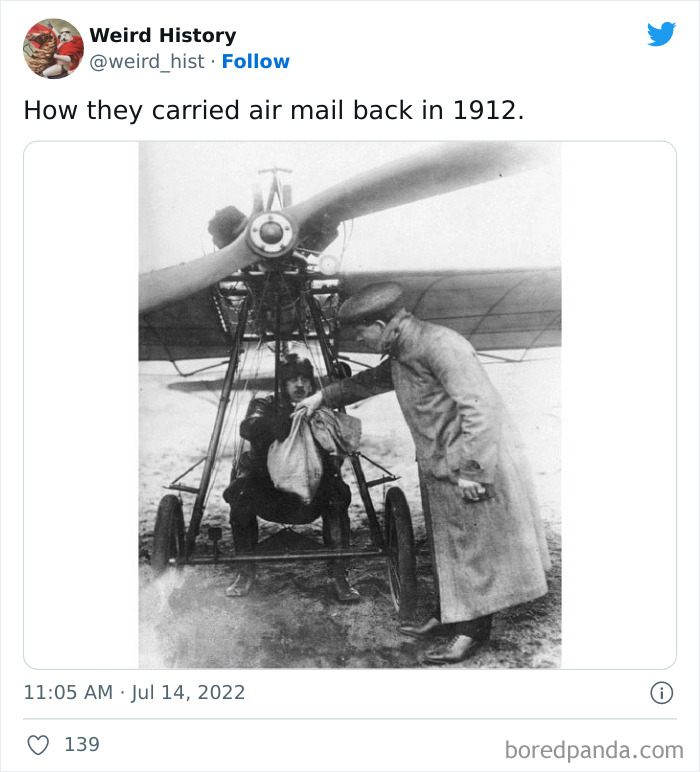 Weird History Tweets