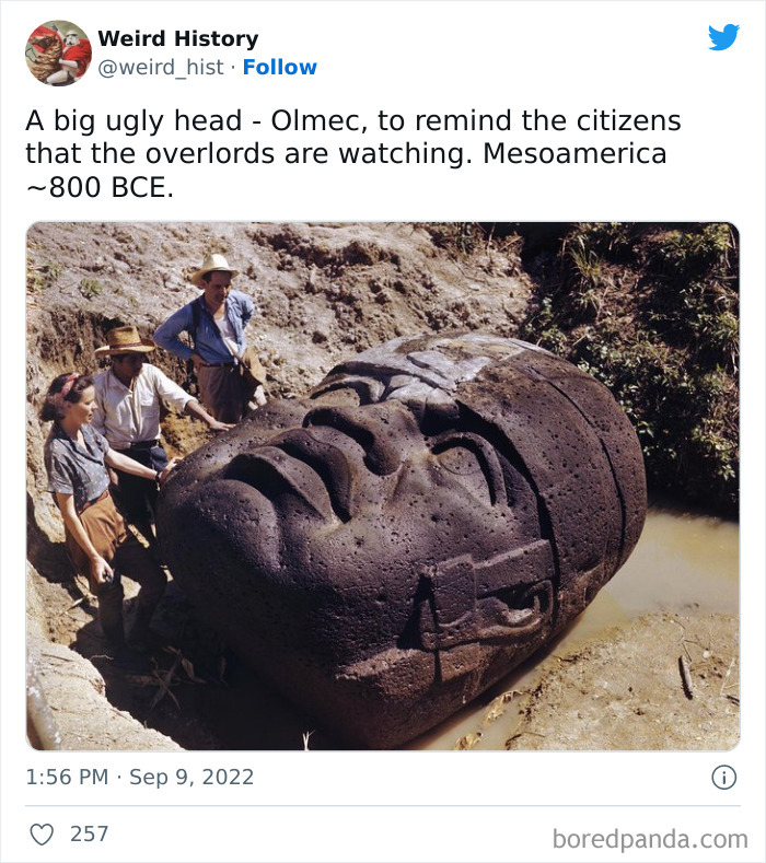 Weird History Tweets