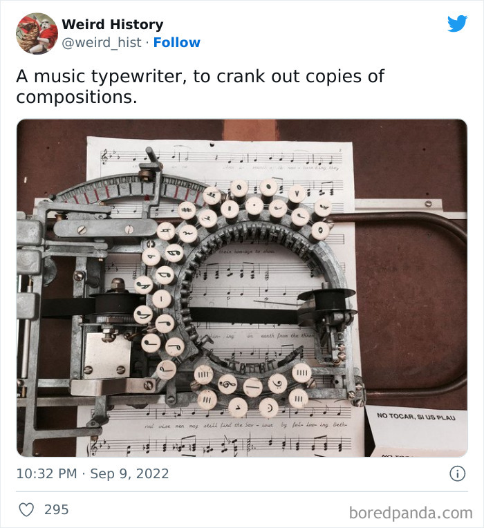 Weird History Tweets