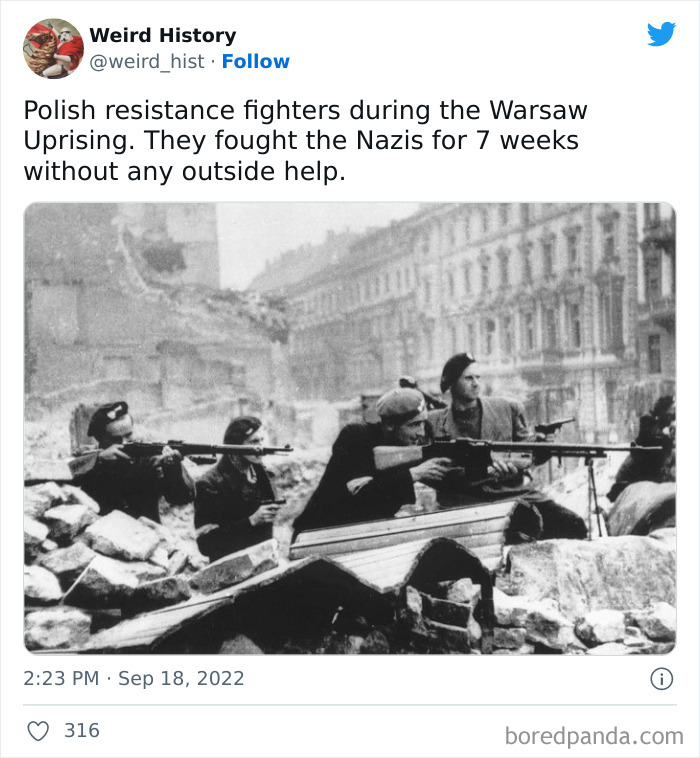 Weird History Tweets