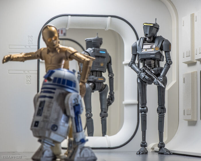 Making Star Wars Toys Come To Life (10 Pics)