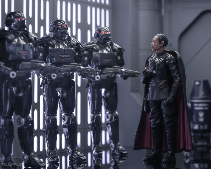 Making Star Wars Toys Come To Life (10 Pics)