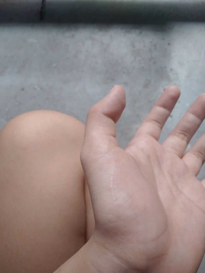 Got This When I Was 7 Years Old, Don't Know What I'm Doing But I'm Peeling A Stick With A Blade