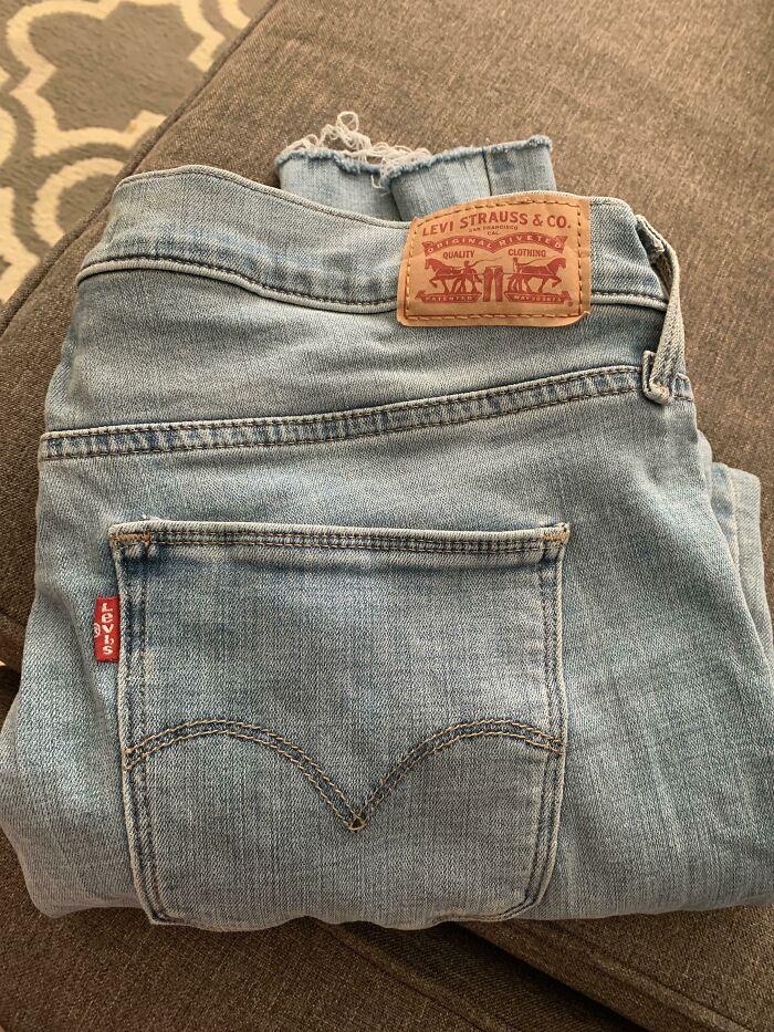 Got This Pair Of Levi’s In My Perfect Size And Length For Less Than A $1 At The Bins 