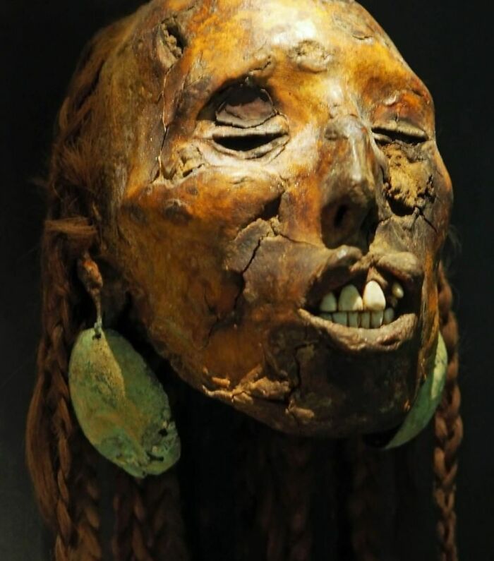 Cabeza guardada como trofeo, Perú. 400-200 a.C.