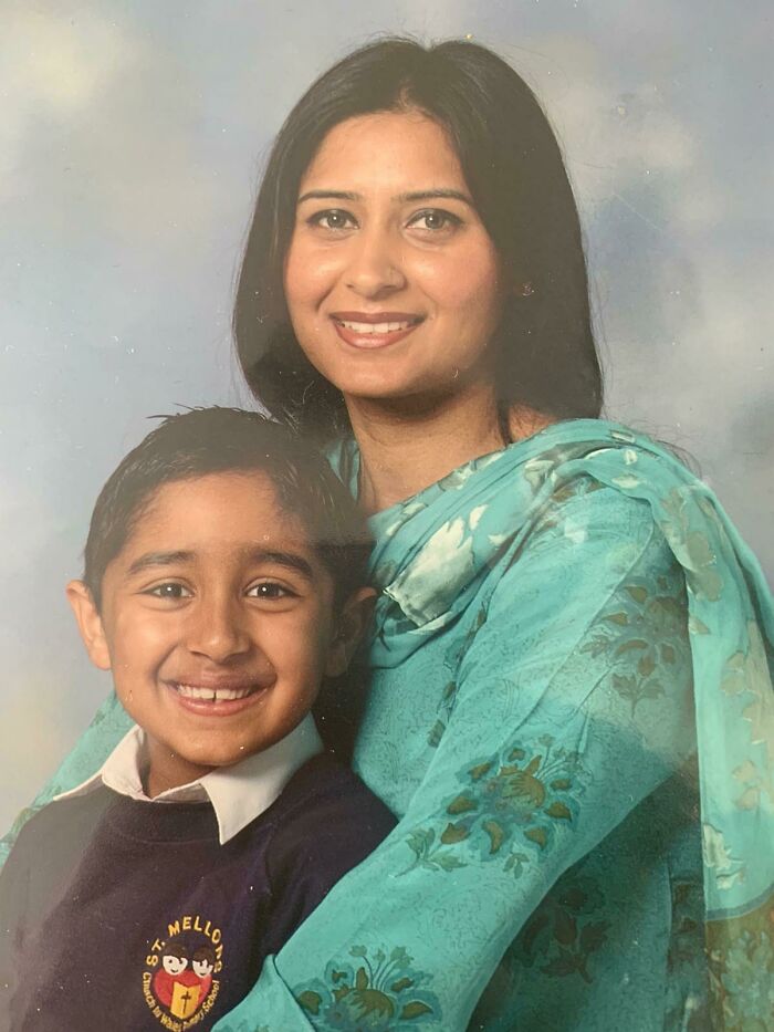Me & My Mum In My First School Photo 2004 💕