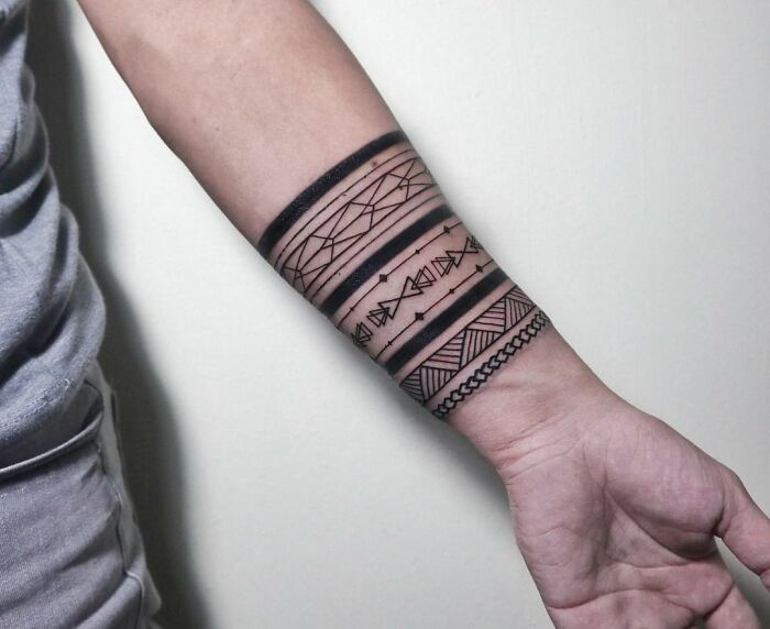 Show Off To The World With These 98 Armband Tattoos