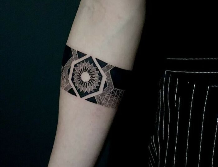 Tattoo stunners - Maori armband tattoo design..... Work... | Facebook