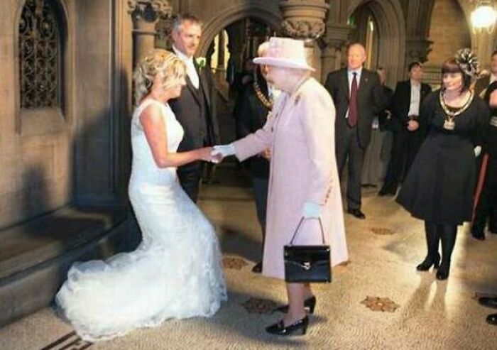 A British Couple Jokingly Invited Queen Elizabeth To Their 2012 Wedding And She Actually Showed Up